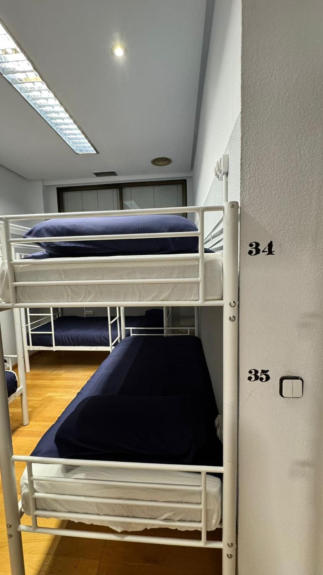 Hostel Puerta Del Angel Madrid Eksteriør billede