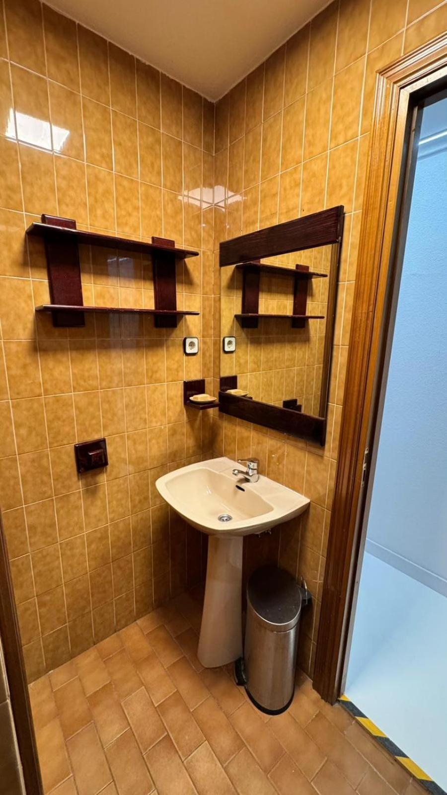 Hostel Puerta Del Angel Madrid Eksteriør billede