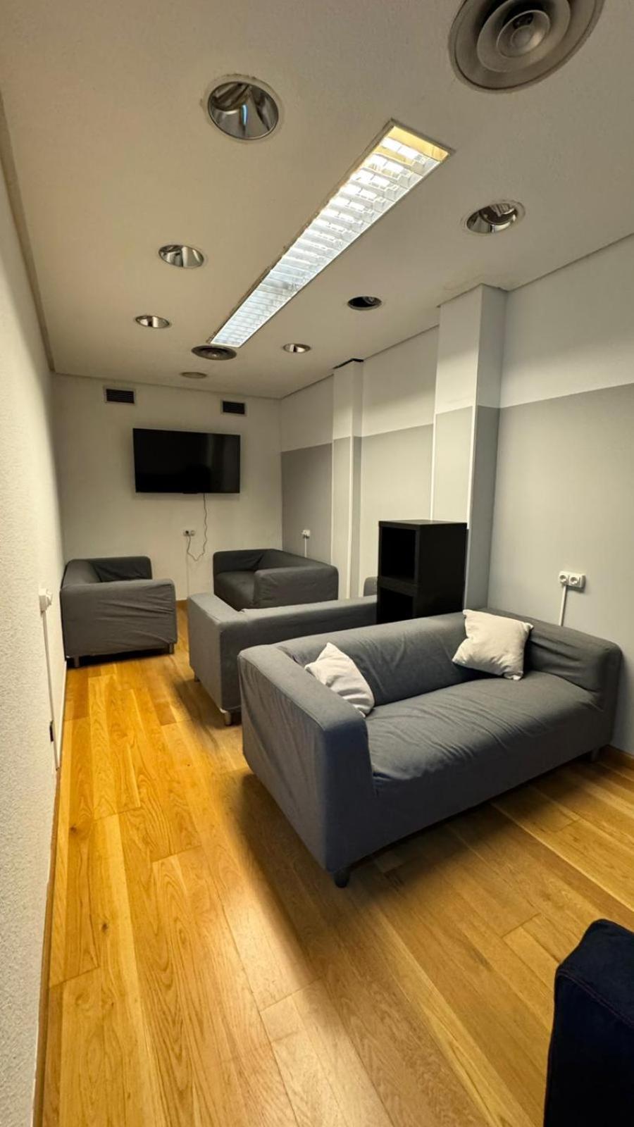 Hostel Puerta Del Angel Madrid Eksteriør billede
