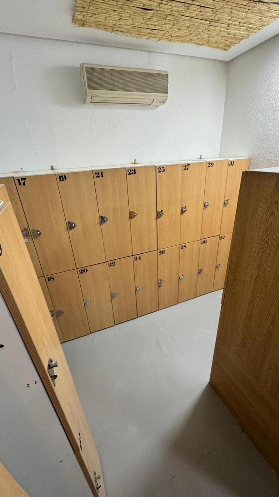 Hostel Puerta Del Angel Madrid Eksteriør billede